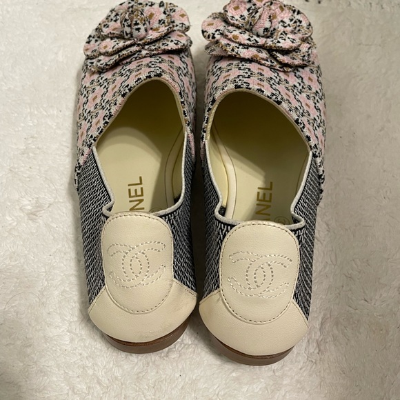 Chanel Camellia Canvas Slip On Size 38 - Picture 5 of 5